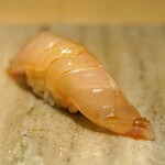 Sushi Kotobuki - 昆布〆の白甘鯛の握り