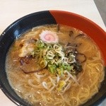 中之島ダイビルカフェテリア - 豚骨醤油ラーメン　450円