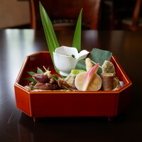 懐石料理 花壇 - 