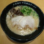 Gansohakatanakasuyatairamenichiryuu - 博多豚骨ラーメン