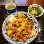 丸亀製麺 - 豚キムチぶっかけ(並)　690円