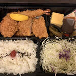 だるま家 - 特選だるま家弁当
            ¥1382