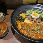 SPICY CURRY 魯珈 - 