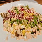 AKASAKA Tan伍 - 牛たんスモークのコブサラダ