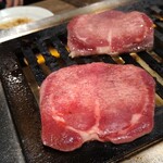 焼肉 牛タン レモンサワー アカンベ - 