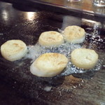 お好み焼き 福竹 - 「山芋のバター焼き」４２０円　単純な料理なのに、どこか深みを感じますね