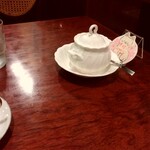 シティーライト - ノアール、猫の禁煙札。