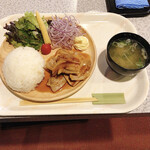 リバティ - 料理写真:生姜焼きプレート