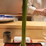 銀座 しのはら - 菖蒲が目の前に！