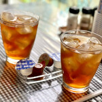 コキール - セットのアイスティーは丁寧に淹れられたダージリン