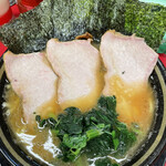 豚骨醤油ラーメン 王道家 - 