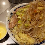 Ramen Dai - ラーメン(野菜ニンニクマシマシ)&生卵