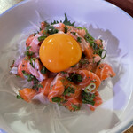 Panch - 銀サケのユッケ( ¨̮  )