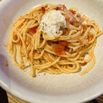 MASCOS BAR&DINING  - 水牛モッツァレラチーズのトマトパスタ