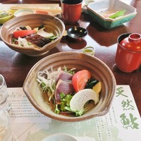 土佐料理 祢保希 新宿店 - 炭火焼かつおたたき