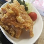 中華屋 長右ヱ門 - セットのザンギ