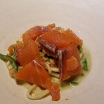 かわ村 - 自家製パスタ･タリオリーニ本鱒と万願寺唐辛子のソース