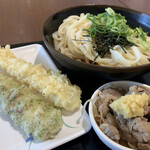 讃岐うどん　むらさき - 肉ぶっかけ冷(大) イカ天 ちく天