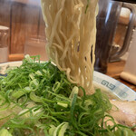 中華蕎麦 春馬 - 麺リフト⤴️
