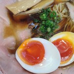 人生夢路 徳麺 - 美味しい味玉