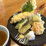 炭火焼・寿司 海鮮つるべ - ランチの天ぷら定食