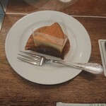 Sakakoshi Kohi Ten - ゴルゴンゾーラのチーズケーキ