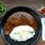 cafeウララカ - 料理写真:スパイシーチキンカレー800円サラダ・ピクルス付き
          