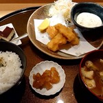 のみごはんや 月うさぎ - 日替わりうさぎランチ(1280円税込)  前菜３種盛り、ドリンクも付きます。