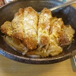 Masuya Shokudou - かつ丼ノーマル～大量のタマネギが美味しい汁だくのカツ丼。お肉も柔らかいよ。