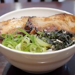 いろり庵 御津葉 - ミニチャーシュー丼
