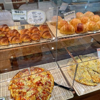 パン・アキモト 石窯パン工房きらむぎ_1