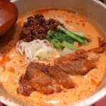 新宿 秀山 - 名物担々麺