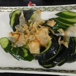 椅子のある立ち呑み つるつるいっぱい - キューリの漬物　※2012年9月