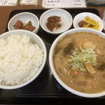 吉田とん汁店 - 