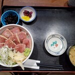 味処 まるたか - まぐろ炙り漬け丼¥1300