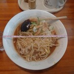 ラーメン 二ばん - 料理写真:味噌ラーメン700円　丼の直径24cm