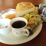 カフェレストまき - 料理写真:モーニング　500円（ホットコーヒー）