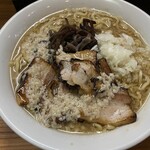 麺家ひまり - 「ラーメン」（800円）麺300g、麺固め、味濃いめ