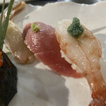 Sushi Den - 桜握り