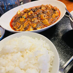 劉 - 四川麻婆豆腐＋定食セット
