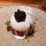 炭火割烹 白坂 - ⚫鮪スモーク　ポーチドエッグ　キャビア