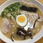 一吟 - ラーメン大盛600円