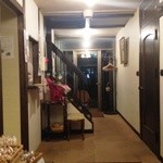 ボナペティ - 玄関から入ったホール