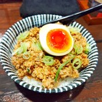 らーめん 鶏喰 - 味玉乗せ