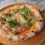 薔薇館 イングリッシュローゼ - ランチセット(PIZZA･生ハムとルッコラ)