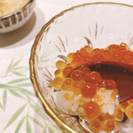 鮨まつもと - いくらごはん（よく見るととびこ！）