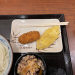 丸亀製麺 - れんこん110円
            カニクリームコロッケ 140円