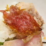 温石 - 金目鯛の皮。パリッパリに焼けています。魚はやはり皮がウンマイ