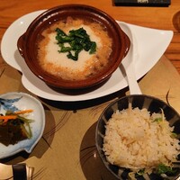 ラ・ボンバンス - 蛍烏賊と自然薯の鍋と新生姜ご飯