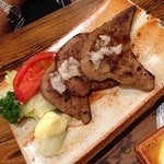 丸金 - レバーステーキ